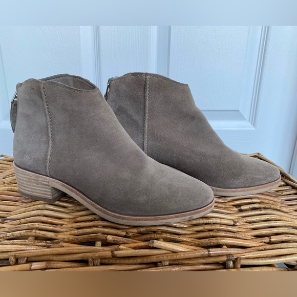 Suede ankle boots - Picture 1 of 5